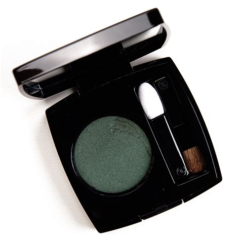 chanel verde eyeshadow review